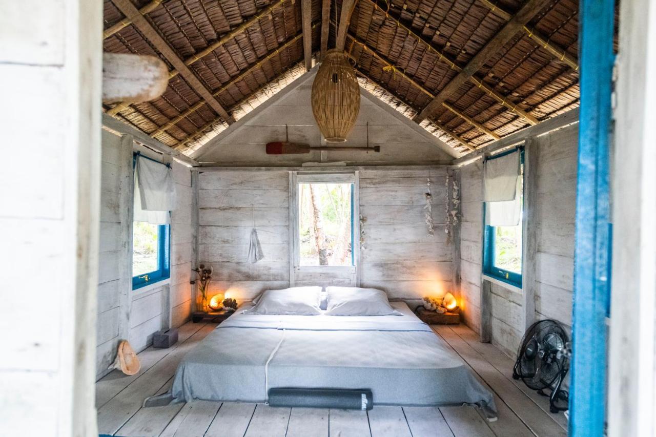Tailana Island Pulau Banyak Hotel Alaban ภายนอก รูปภาพ